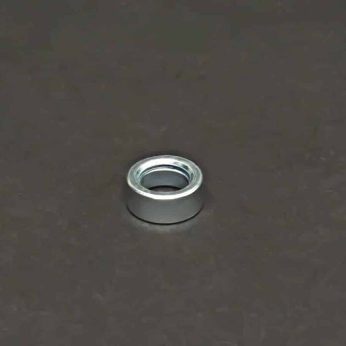 Afstandbus verzinkt, breedte 7,5 mm